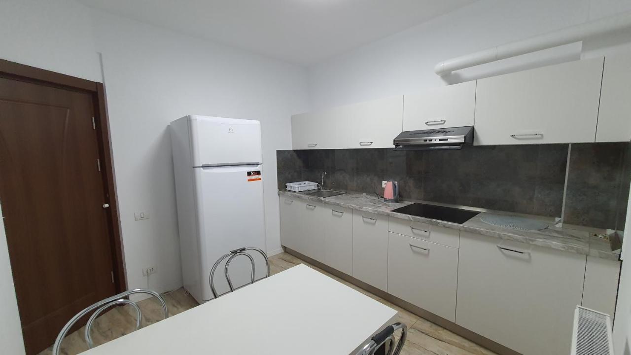 Cazare spital Fundeni Bucarest Esterno foto