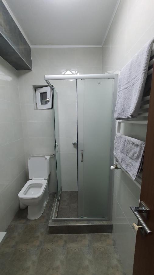 Cazare spital Fundeni Bucarest Esterno foto